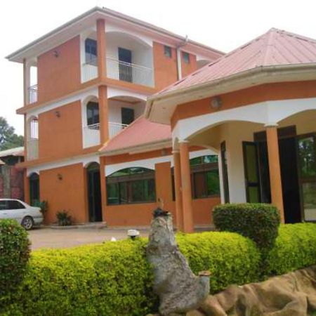 Rays Hotel Mbarara Exteriör bild