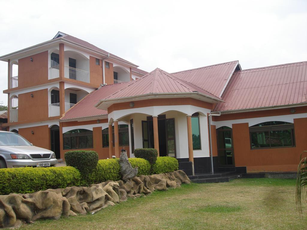 Rays Hotel Mbarara Exteriör bild