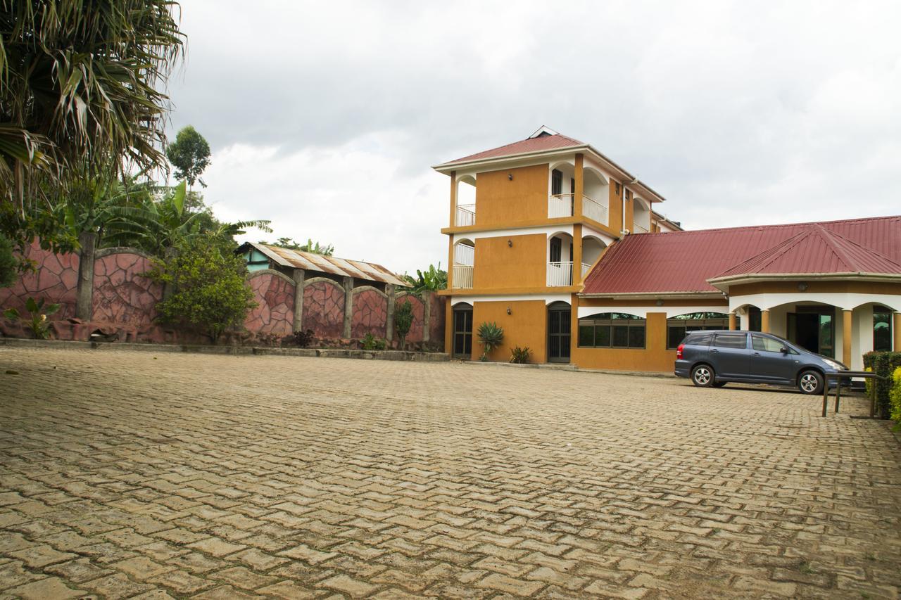 Rays Hotel Mbarara Exteriör bild