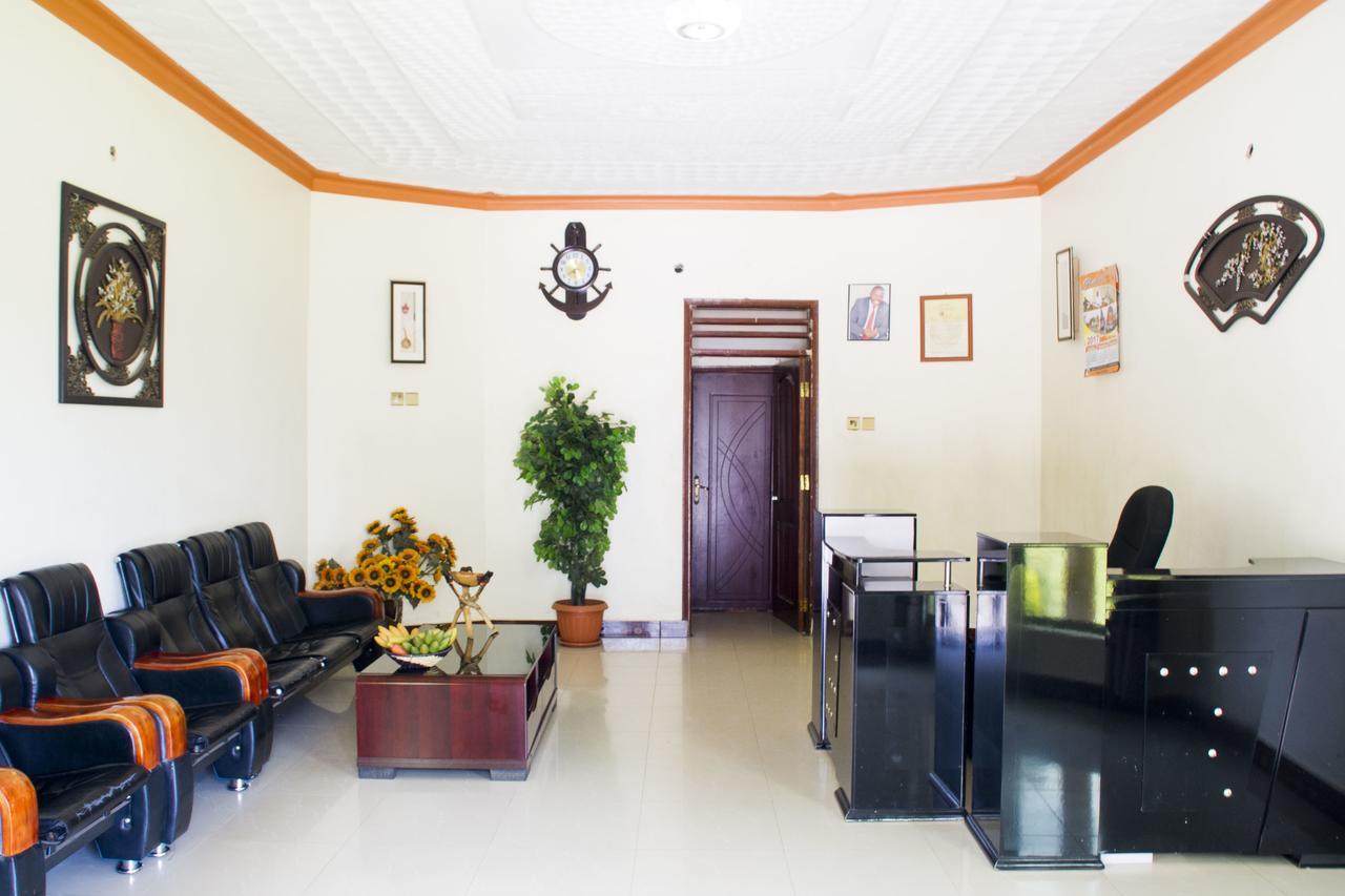 Rays Hotel Mbarara Exteriör bild