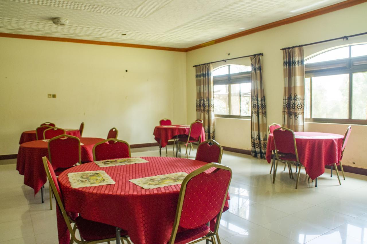 Rays Hotel Mbarara Exteriör bild